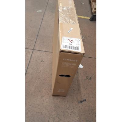 32" QM32R-T QMRT Display - Clearance