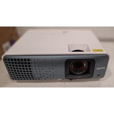 TK710STi Projector - Clearance Product